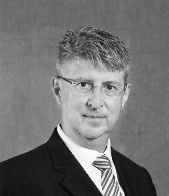 Adv Henk Louw
